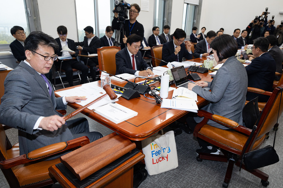 여야, 예결위 소위서 소득하위 70% 고유가 지원금 공방