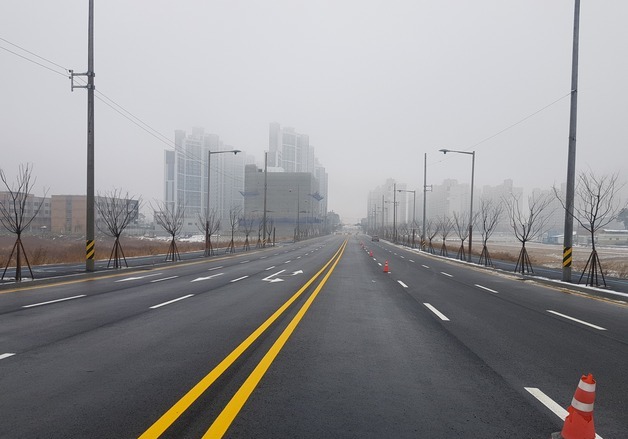 군산시, 도로공사 8건 일시 중단…"중동 사태에 아스콘 수급 직격탄"