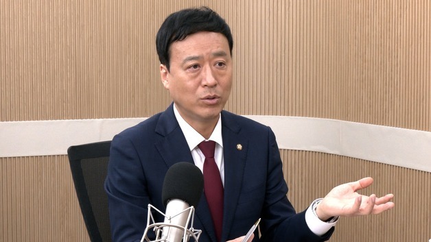 [인터뷰 전문] 국힘 침제 해결할 유일 방법…장동혁-한동훈 '악수 사진'