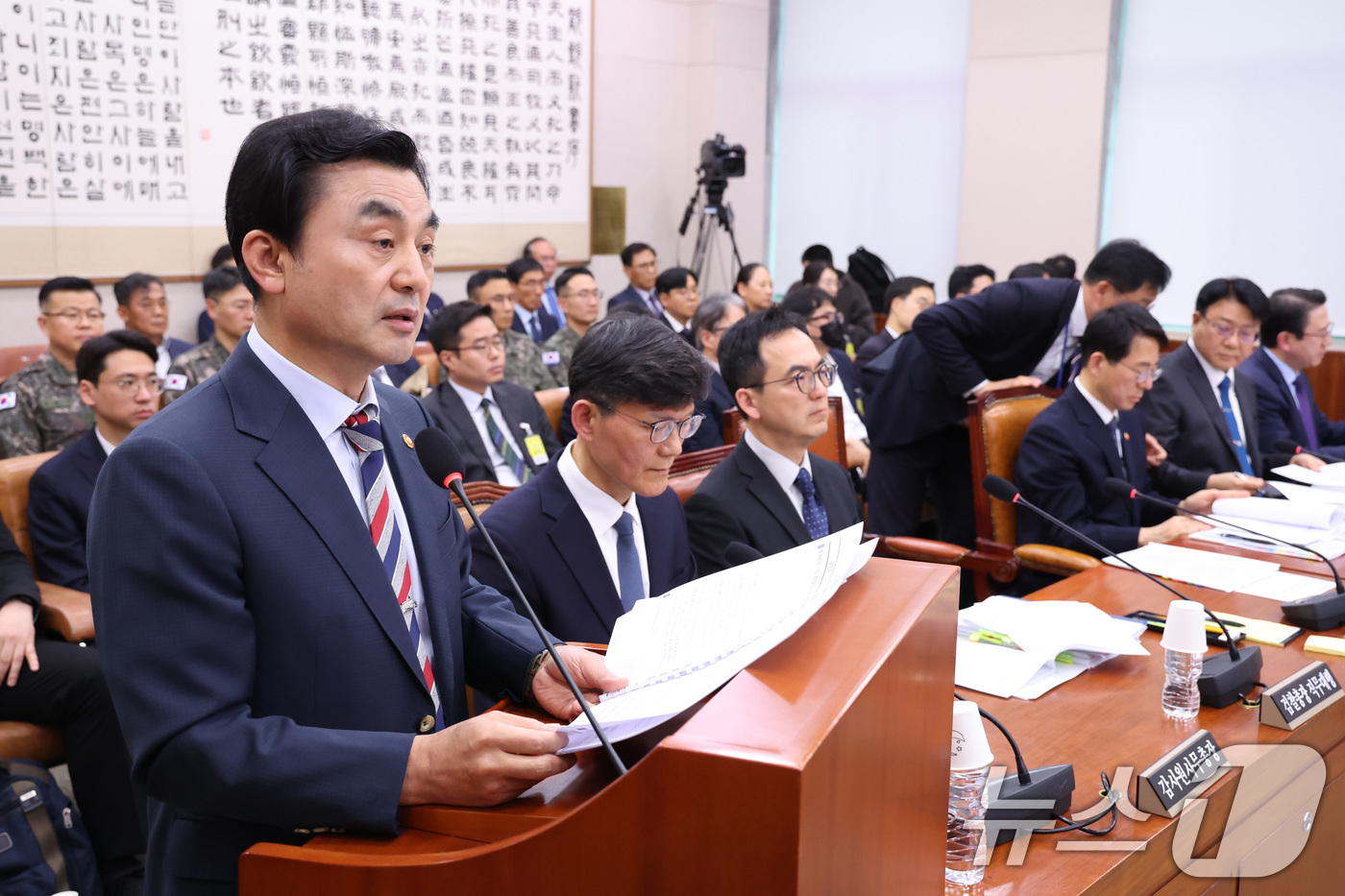 (서울=뉴스1) 신웅수 기자 = 안규백 국방부 장관이 9일 서울 여의도 국회에서 열린 윤석열정권정치검찰조작기소의혹사건진상규명국정조사특별위원회 전체회의에서 업무보고를 하고 있다. 2 …