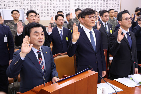 '서해 피격 사건' 국조특위…여 "尹정부 기획수사" 야 "진실 왜곡"