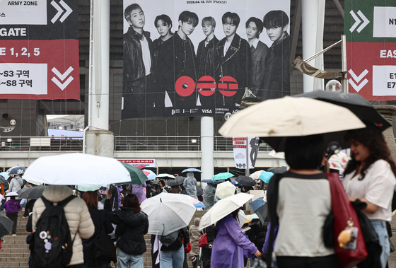 'K팝 최대 규모'⋯BTS 월드투어 시작