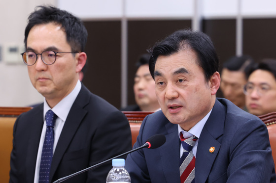 서해 공무원 피격사건 관련 답변하는 안규백 장관