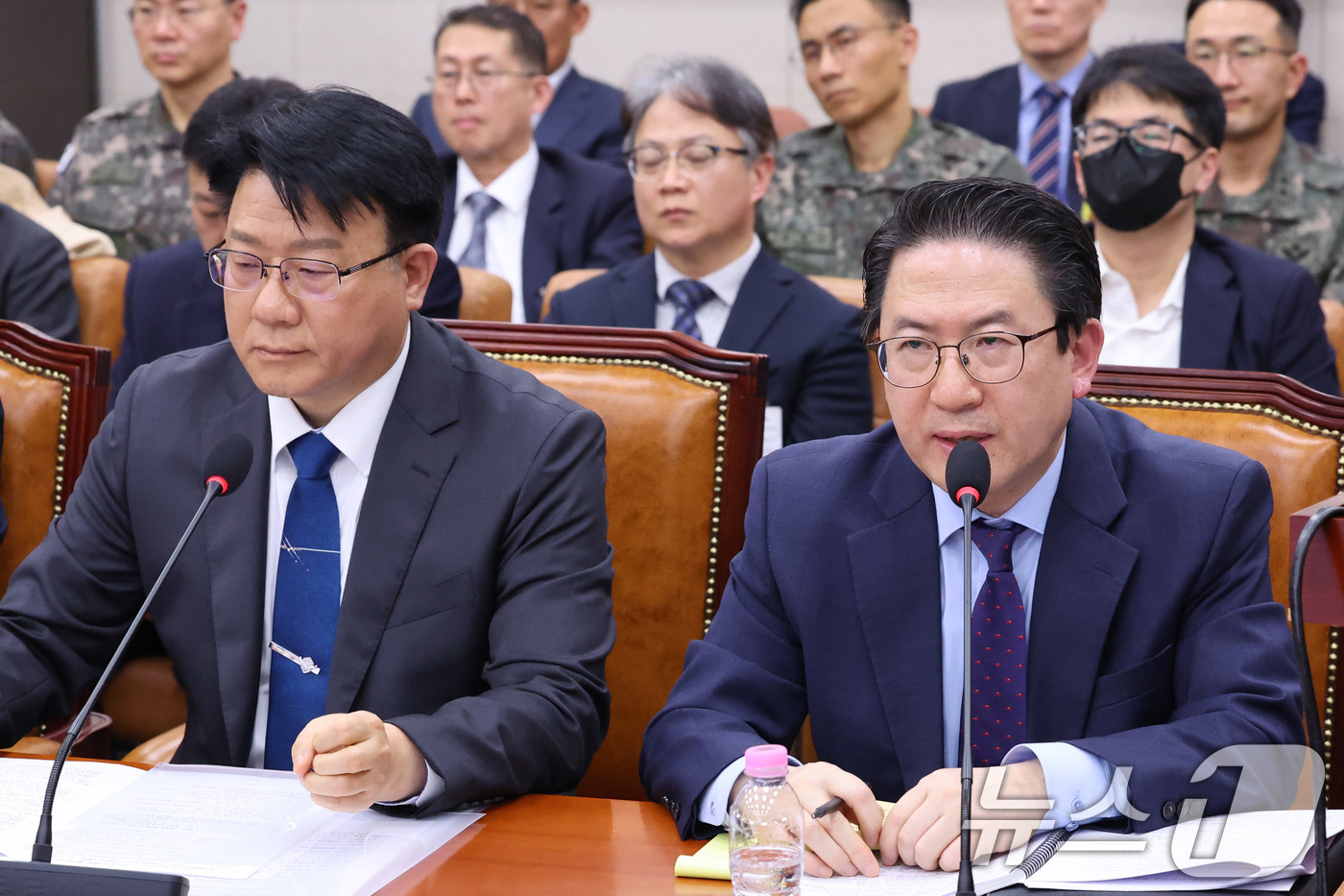 (서울=뉴스1) 신웅수 기자 = 김호홍 국가정보원 2차장이 9일 서울 여의도 국회에서 열린 윤석열정권정치검찰조작기소의혹사건진상규명국정조사특별위원회 전체회의에서 의원 질의에 답변하고 …