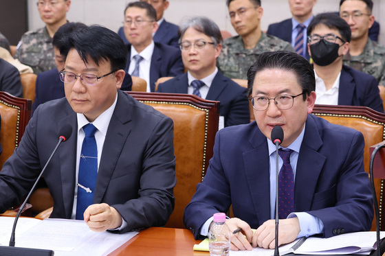 김호홍 국정원 2차장, 국조특위 답변