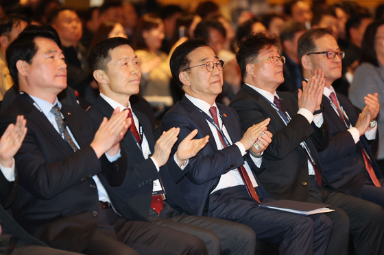 드론 산업 얼라이언스 1차 총회 참석한 김윤덕 장관