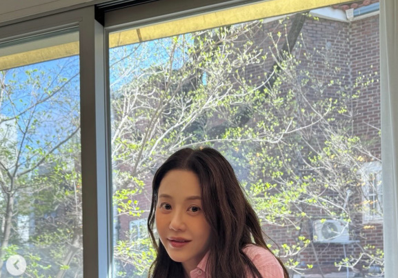 '55세' 고현정, 핑크색도 잘 어울려…MZ라 해도 믿을 동안 미모 [N샷]