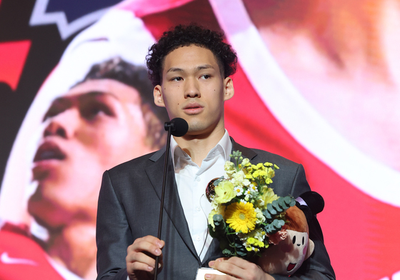 식스맨상 수상한 에디 다니엘