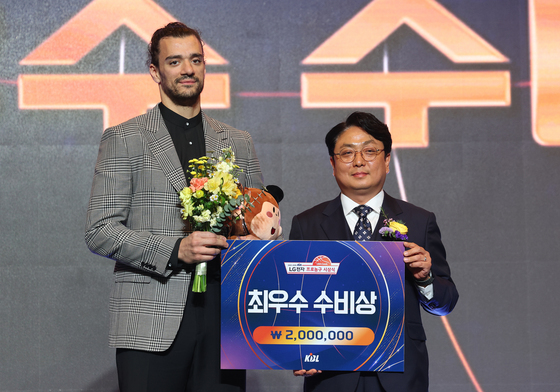 최우수 수비상 수상한 아셈 마레이