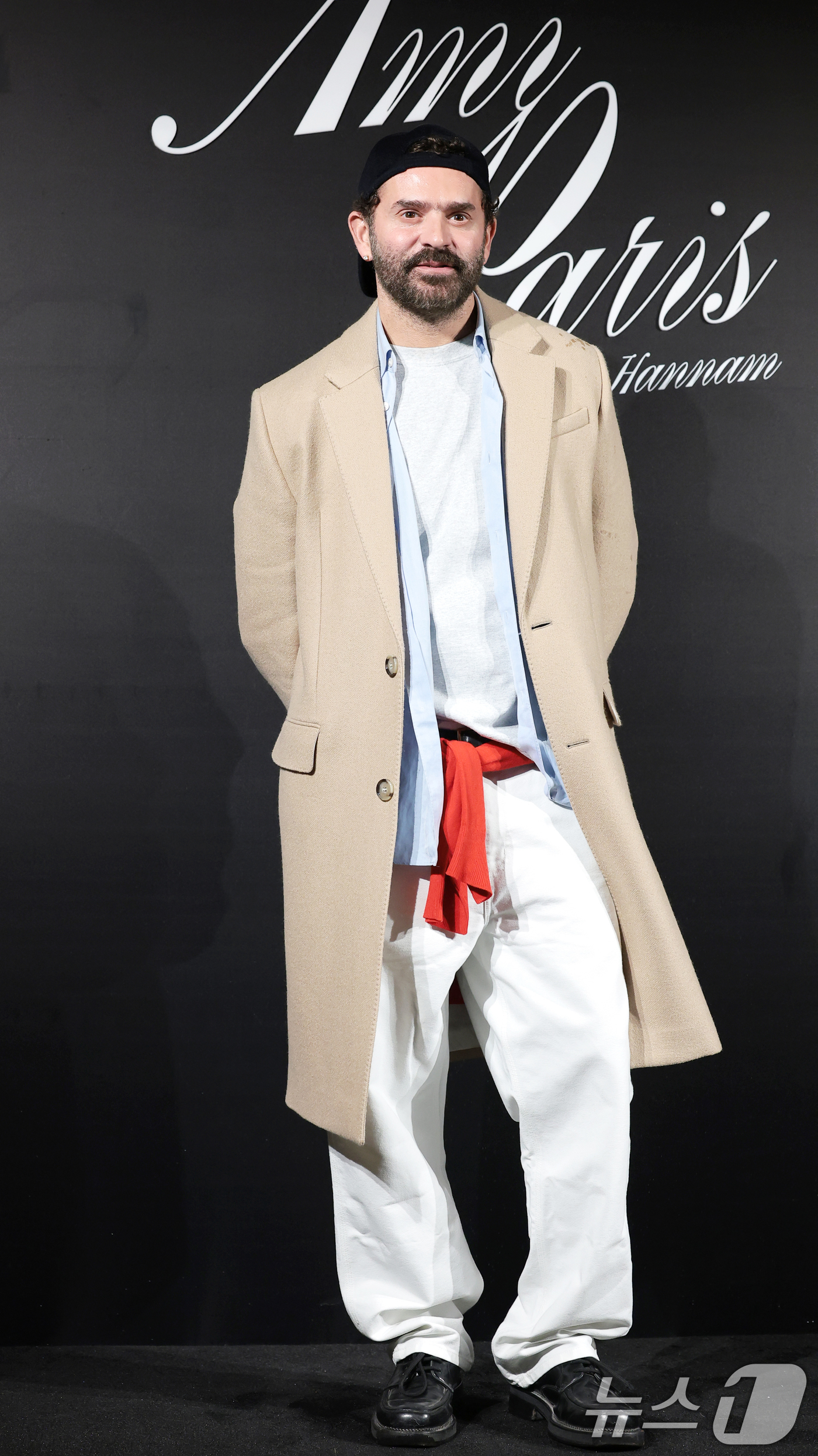 (서울=뉴스1) 권현진 기자 = 브랜드 설립자이자 디자이너인 알렉상드르 마티우시(Alexandre Mattiussi)가 9일 서울 아미(AMI PARIS) 한남 플래그십 스토어에서 …