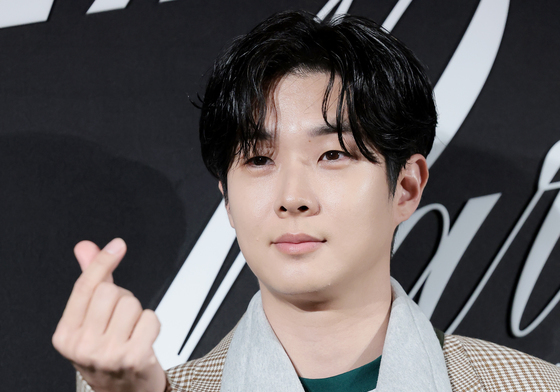 최우식, 하트 받으세요