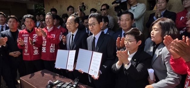 추경호·이철우, 박정희 생가서 "TK 원팀으로 보수 심장 지키겠다"