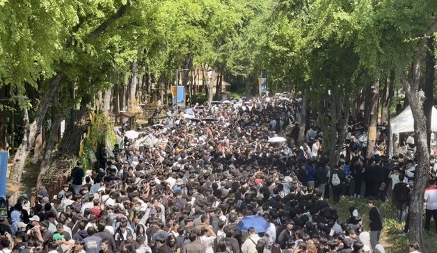 서울 성수동에 몰려든 '포켓몬' 인파에…행사 긴급 중단