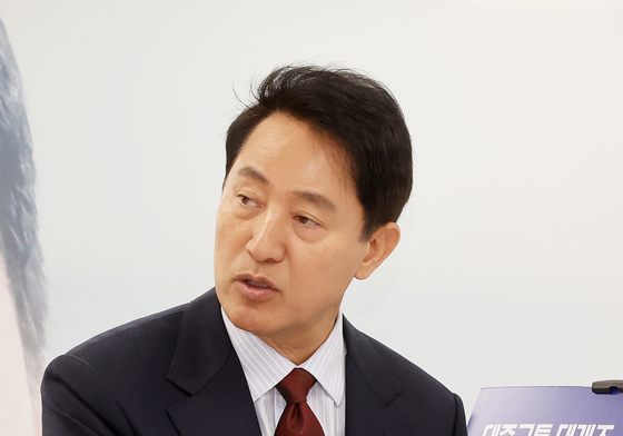교통 공약 설명하는 오세훈 국민의힘 서울시장 후보