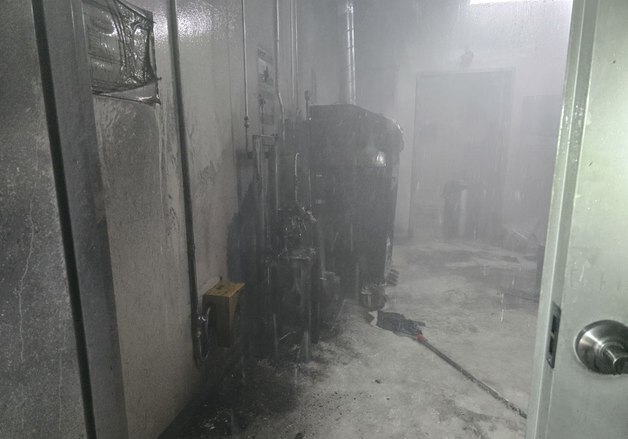 기아차 화성공장서 불…연기 흡입 등 일부 근로자 부상