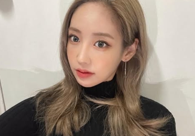 '정신병원 입원' 논란 육지담, 래퍼 접고 성형외과 상담실장 됐다