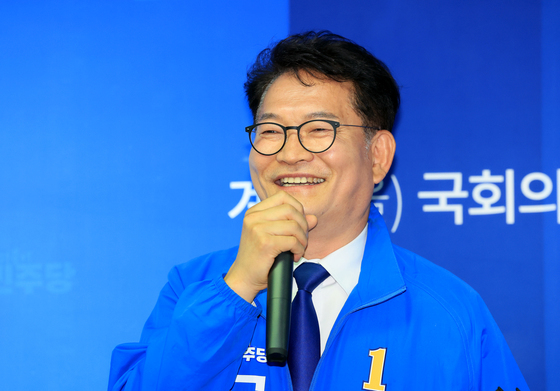 송영길 "전당대회 출마, 열어놓고 있다…李대통령과 상의할 것"