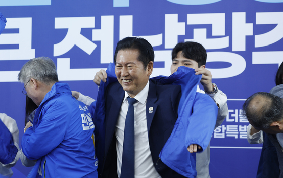 지선 3주 앞…'선거전 돌입' 與지도부 "내란 싹까지 잘라야" (종합)