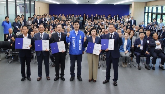 이원택 전북도지사 후보, 선대위 구성…상임선대위원장에 심보균