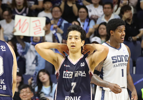 자유투 실패 아쉬운 허훈