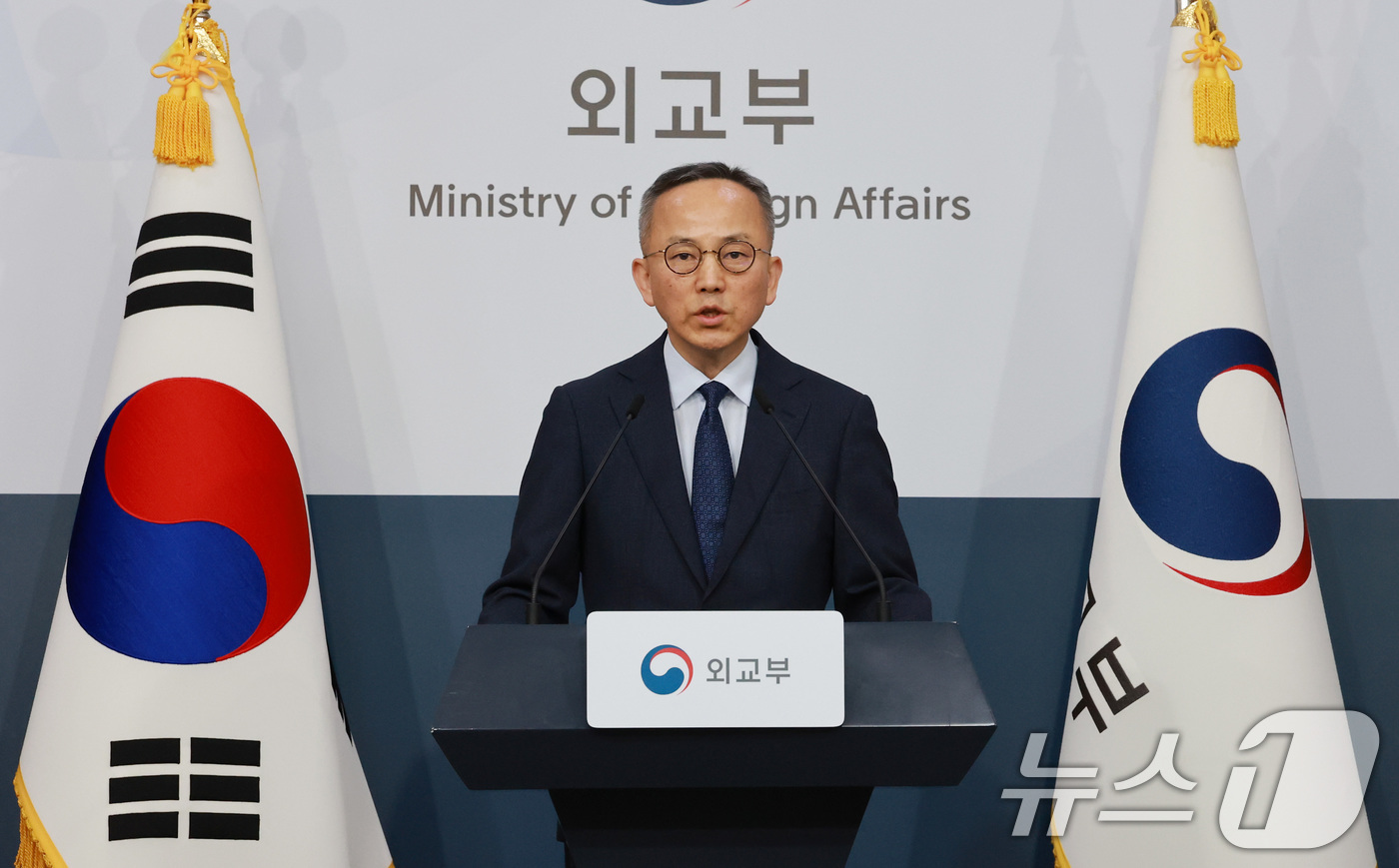 (서울=뉴스1) 임세영 기자 = 박일 외교부 대변인이 10일 서울 종로구 외교부 청사에서 호르무즈 해협에서 발생한 한국 선박 HMM 나무호 폭발 및 화재 사고의 원인 규명을 위한 …