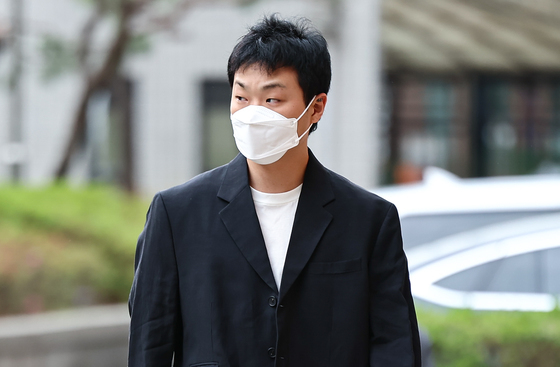 '정신질환 병역기피' 래퍼 쿤디판다 첫 재판서 혐의 부인