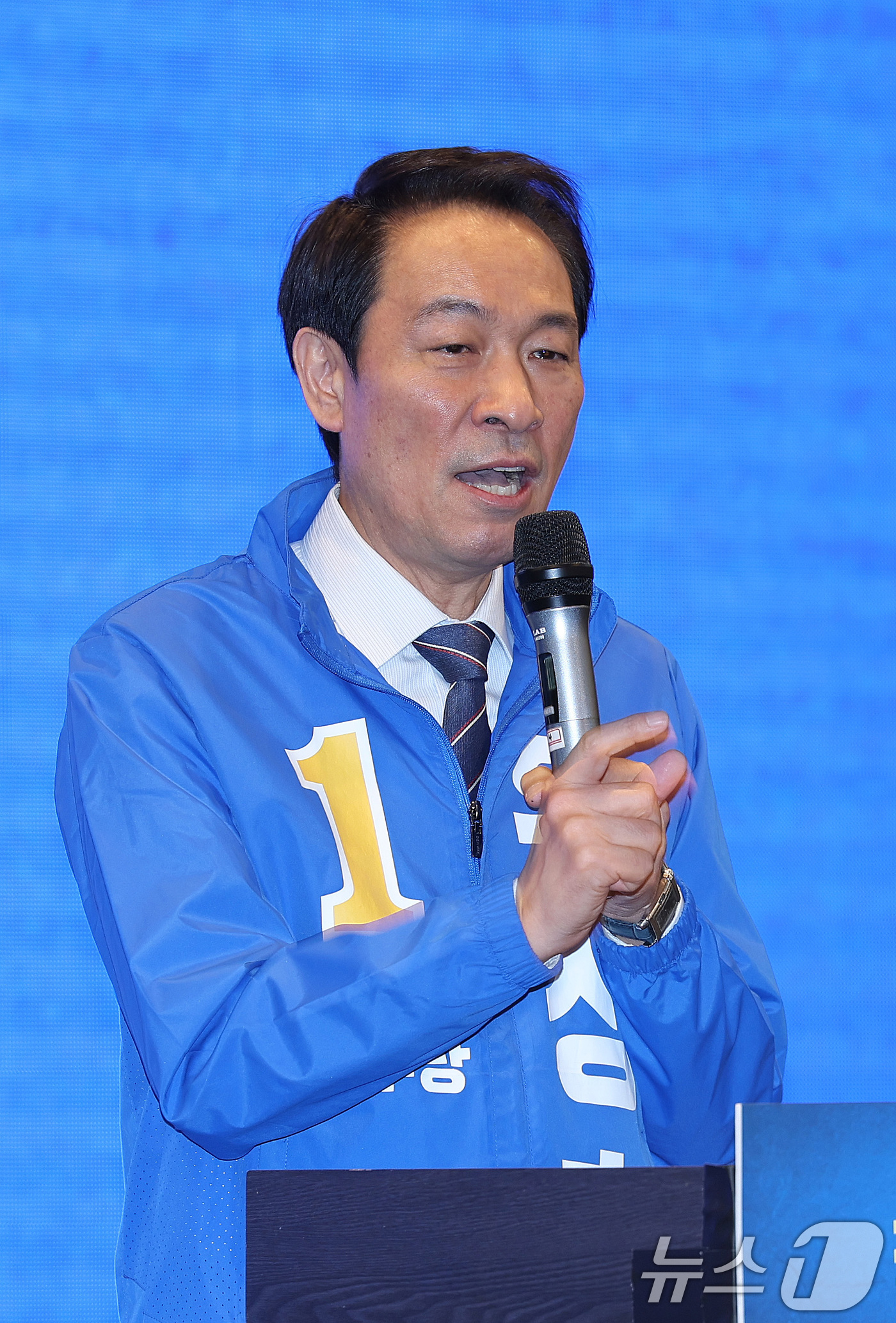 (춘천=뉴스1) 신웅수 기자 = 우상호 더불어민주당 강원도지사 후보가 11일 강원 춘천시 스카이컨벤션에서 열린 강원 공천자대회에서 발언하고 있다. 2026.5.11/뉴스1