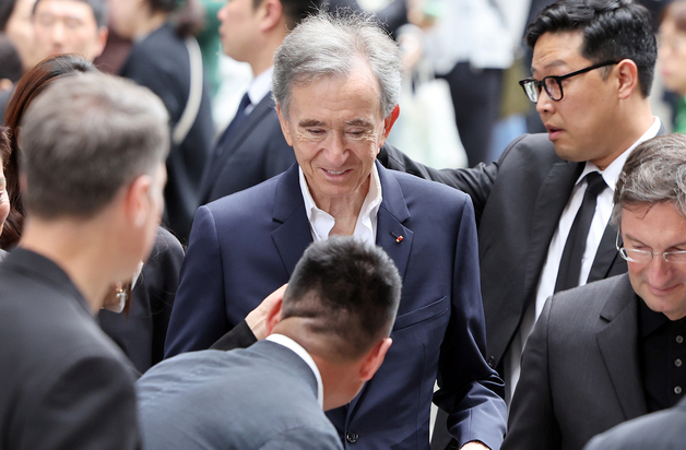 베르나르 아르노 LVMH 회장, 3년 만에 방한