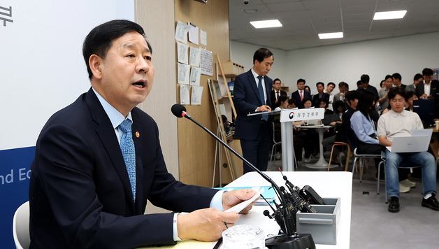 구윤철 "코스피 아직 저평가…삼전 파업, 반도체 활황 놓쳐선 안돼"(종합)