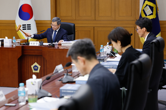 양형위 개의 알리는 이동원 위원장