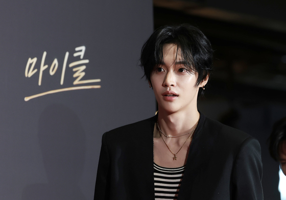 라이즈 원빈, 영화관에서 자체발광