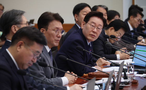 국무회의 발언하는 이재명 대통령
