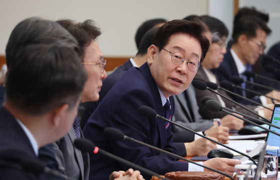 질문하는 이재명 대통령
