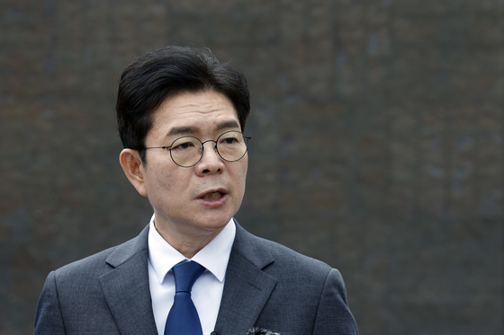 질문에 답하는 정원오 서울시장 후보