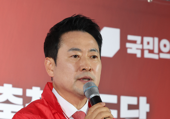 격려사하는 장동혁 국민의힘 대표