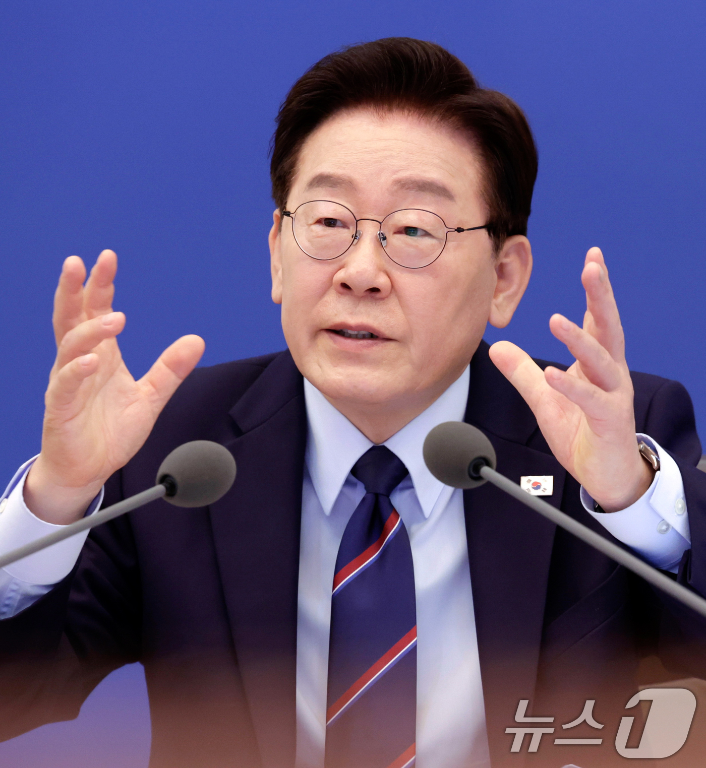 (서울=뉴스1) 허경 기자 = 이재명 대통령이 12일 청와대에서 열린 비상경제점검회의 겸 국무회의에서 발언하고 있다. (청와대통신사진기자단) 2026.5.12/뉴스1