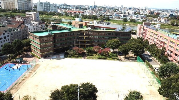 전주덕일중, IB 후보학교 승인…전북지역 공립중학교 중 최초