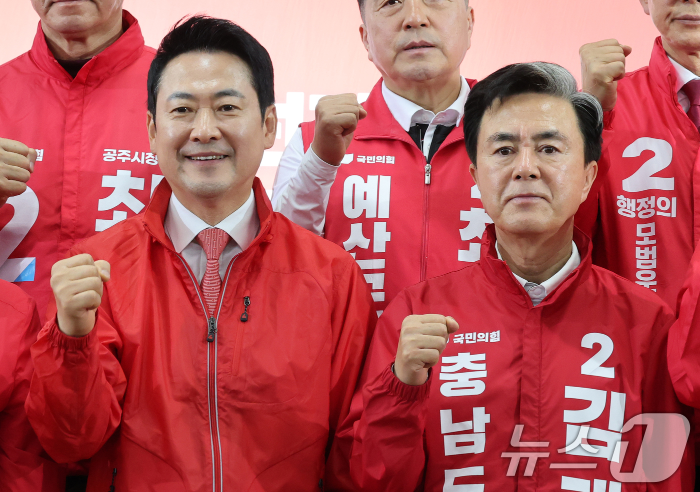(천안=뉴스1) 김기태 기자 = 장동혁 국민의힘 대표가 12일 충남 천안 김태흠 충남지사 후보 선거사무소에서 열린 제9회 전국동시지방선거 국민의힘 충남도당 당직자 회의 및 필승결의 …