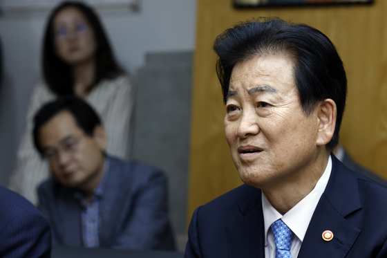 정동영, 남북 여자축구 경기 직관 않기로…"국제대회인 점 고려"
