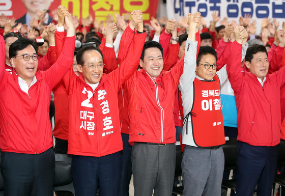 국힘 "공산당표 '국민배당금'·경찰 팬 정원오…나라 못 맡겨"