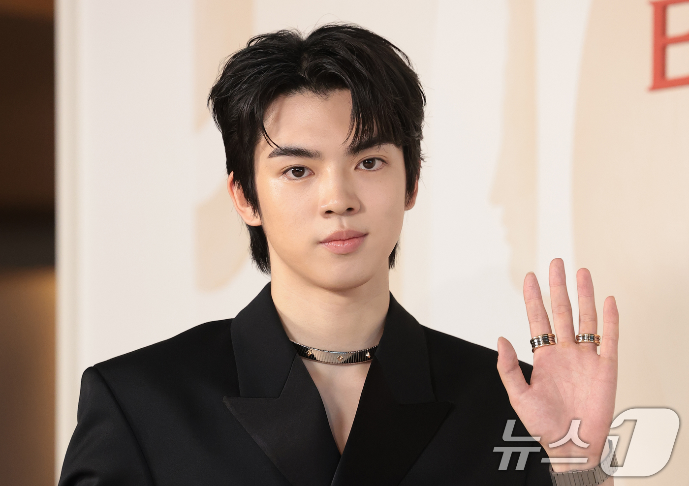 (서울=뉴스1) 권현진 기자 = 피겨스케이팅 선수 차준한이 12일 서울 광진구 비스타 워커힐 서울에서 열린 한 주얼리 포토 행사에 참석해 포즈를 취하고 있다. 2026.5.12/뉴 …