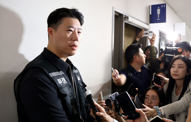 삼성전자 노조 사후조정 과정 설명하는 최승호 위원장