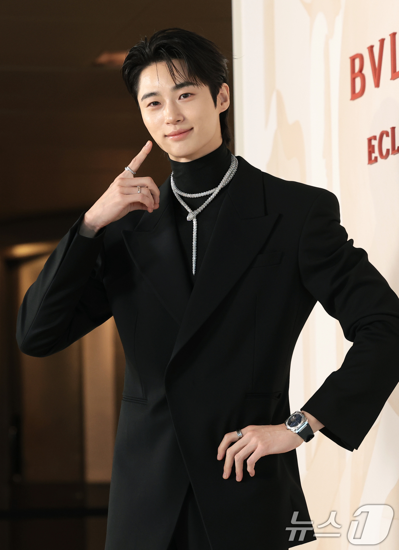 (서울=뉴스1) 권현진 기자 = 배우 변우석이 12일 서울 광진구 비스타 워커힐 서울에서 열린 한 주얼리 포토 행사에 참석해 포즈를 취하고 있다. 2026.5.12/뉴스1