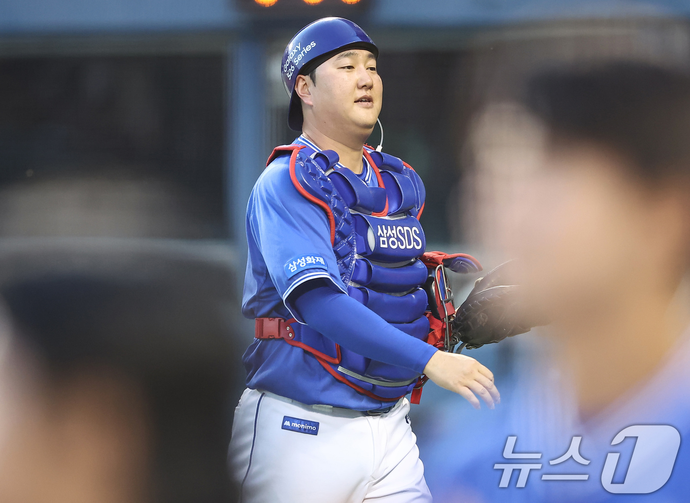 (서울=뉴스1) 김도우 기자 = 12일 오후 서울 송파구 잠실야구장에서 열린 프로야구 '2026 신한은행 SOL KBO리그' 삼성 라이온즈와 LG 트윈스의 경기, 삼성 포수 장승현 …