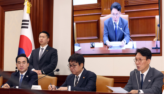 金총리 "경상수지·성장률 안심 일러…수입선 다변화·가격안정 대책 시급"