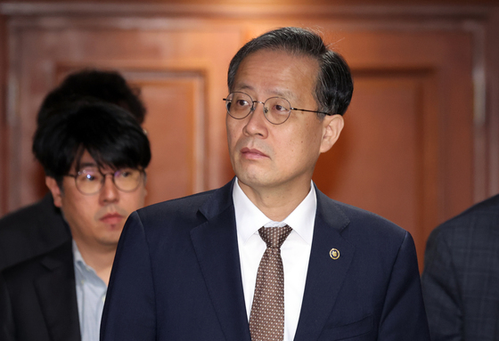 재경차관 "청년뉴딜로 10만명 취업지원…추경 집행 본격화"