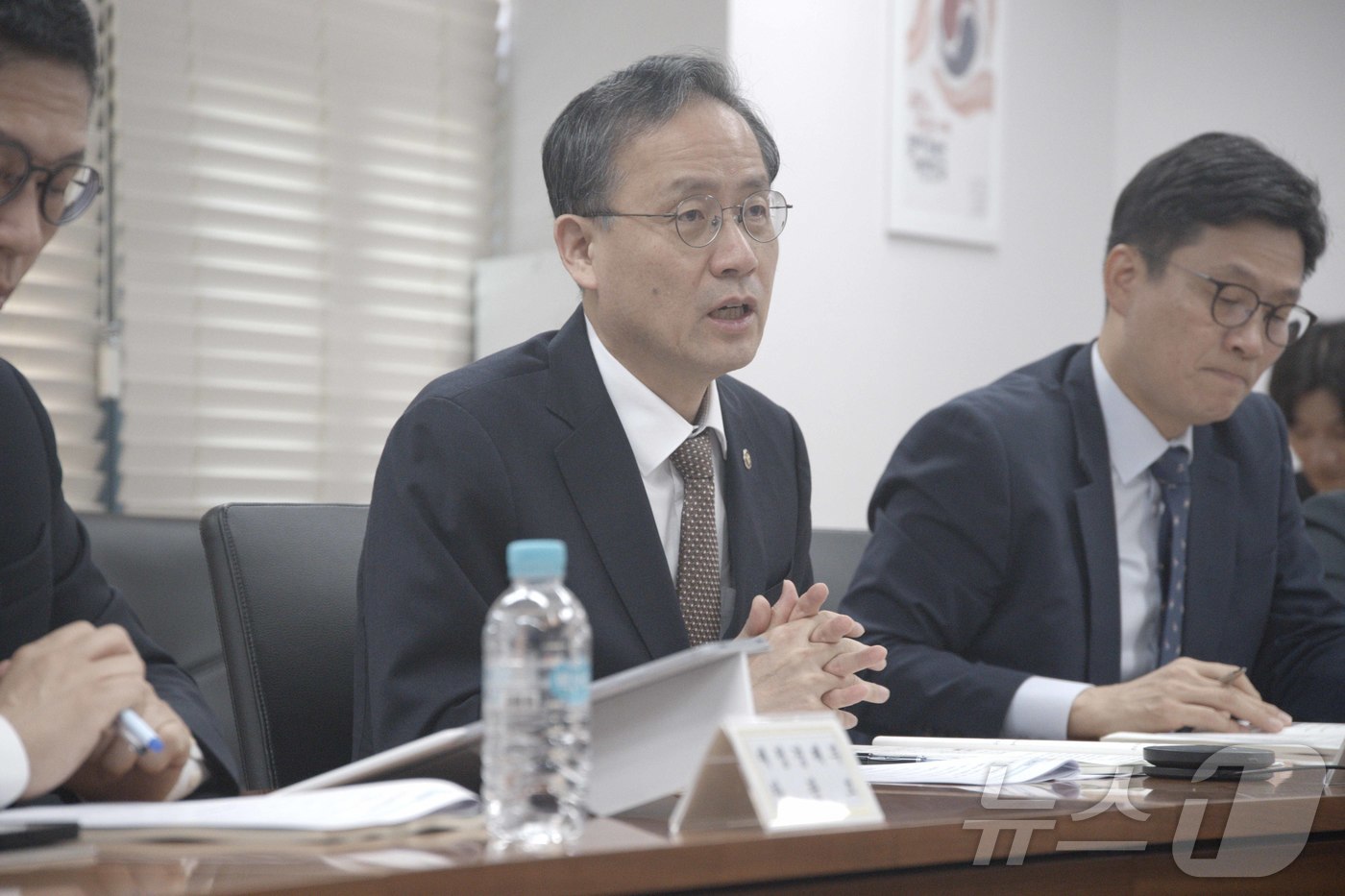 (서울=뉴스1) = 이형일 재정경제부 차관이 13일 정부서울청사에서 열린 2026년 5월 일자리 전담반에서 모두발언을 하고 있다. (재정경제부 제공. 재판매 및 DB 금지) 202 …