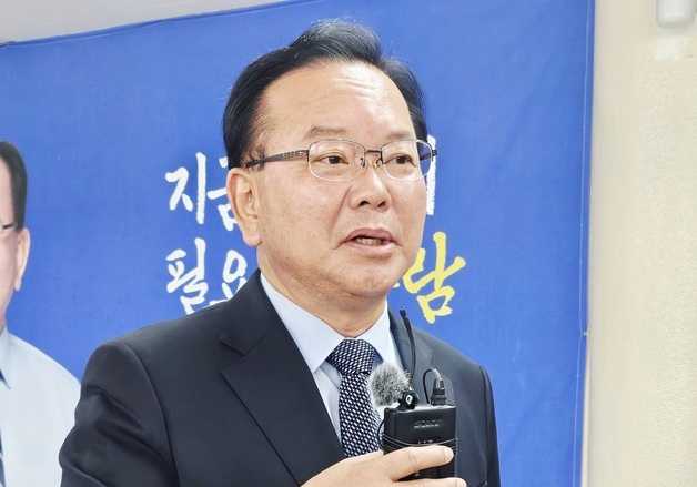 김부겸 "박근혜 전 대통령 한번 찾아뵙고 싶어…예방 요청"