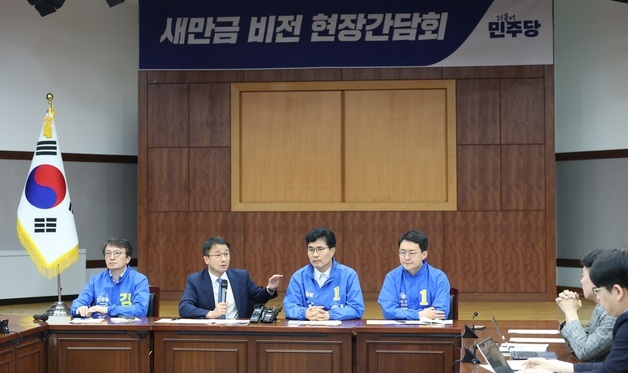 이틀 만에 다시 전북 찾은 한병도 "민주당 후보만이 새만금 살려"