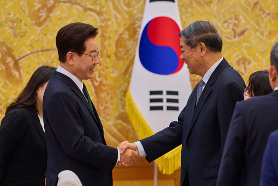 李대통령 "미중 안정적 관계 발전이 전세계 발전·번영에 큰 도움"